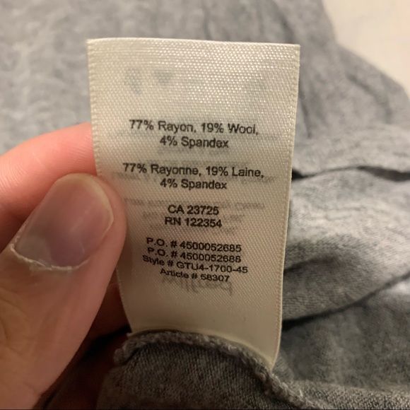 Wilfred (Aritzia, long sleeve top) - Picture 5 of 6